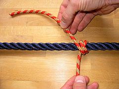 Stopperstek an einem Seil, 2. Schritt